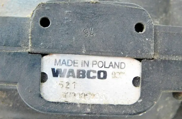 MAN Relaiventtiili OEM 11 L2000 M2000 Kuorma-autoille image 6
