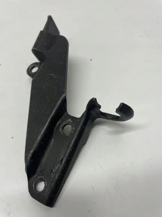 Pièces de compartiment moteur Audi OEM 053133239C image 4