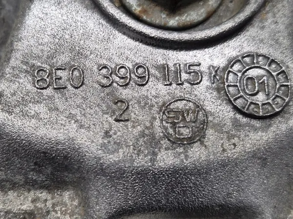 Vaihteiston tuki A4 B6 B7 8E0399115K image 7