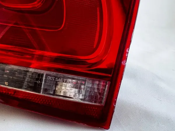 Volkswagen OE 7P6 945 094 C conjunto de lámpara trasera image 2