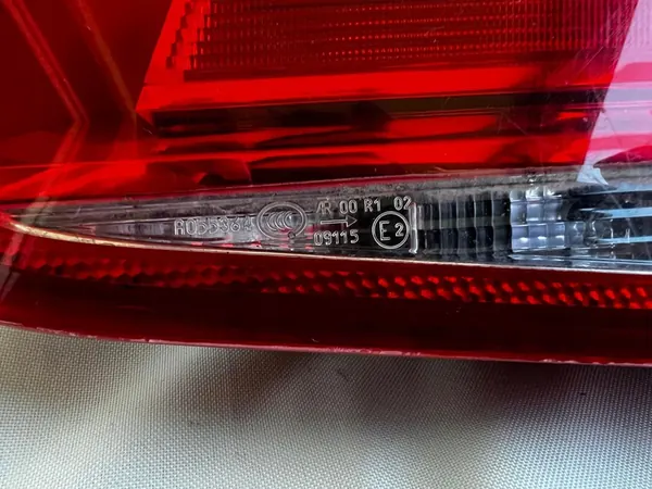 Volkswagen OE 7P6 945 094 C conjunto de lámpara trasera image 7