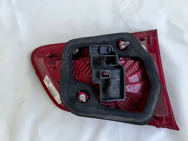 Volkswagen OE 7P6 945 094 C conjunto de lámpara trasera image 8