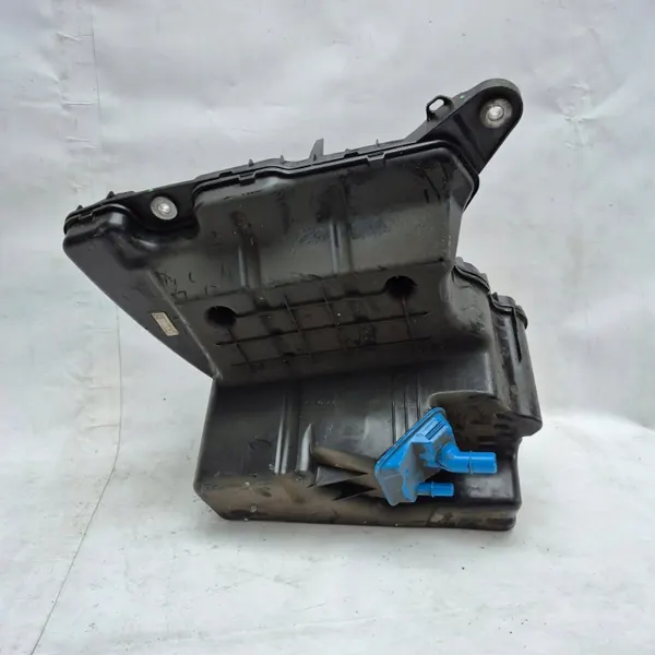 Audi AdBlue-Tank OEM 8W0131878AQ - Gebraucht image 3