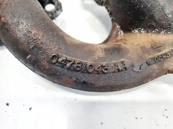 OEM 04781043AA Pakoputken keräin Dodge Grand Caravanille image 4