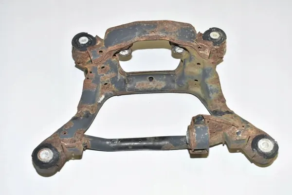 Bakaxel BMW X3 E83 OEM 33303448900 Begagnad image 3