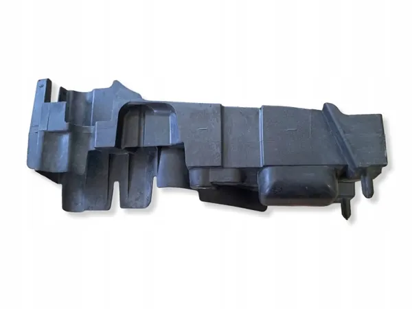 Mercedes Sprinter 906 oikea jäähdyttimen ritilätuki OEM A9068890131 image 3