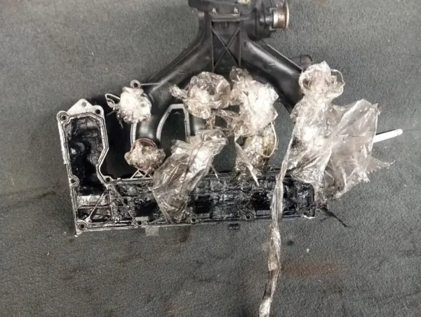 Ansaugkrümmer OEM 9645977980 für Volvo V40 2.0L Diesel image 2