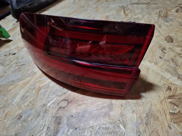Luz Trasera Derecha Audi A4 8W9 image 2