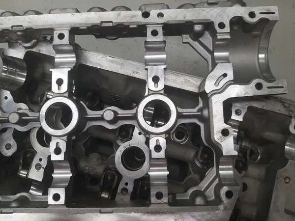 Rechter Cilinderkop OEM 06E103403M 3.0 TFSI image 10