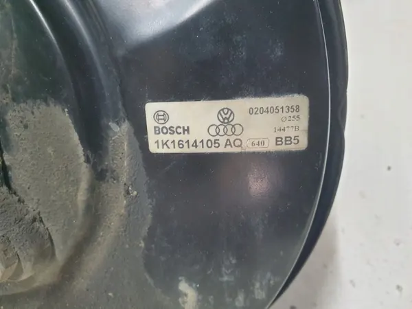 Pompe de servo-frein OEM 1K614105AQ pour VW Golf V image 5