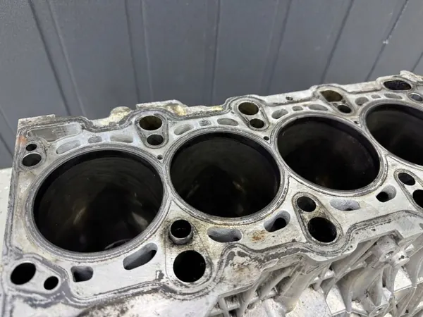 BMW Motorblock Fram för 5-serie E60 E61 2009 image 10
