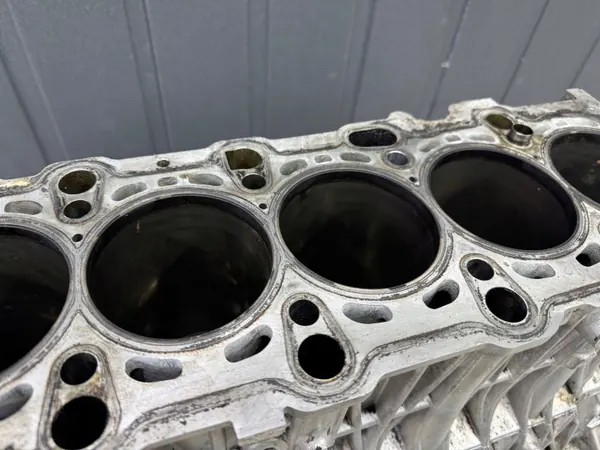 BMW Motorblock Fram för 5-serie E60 E61 2009 image 9