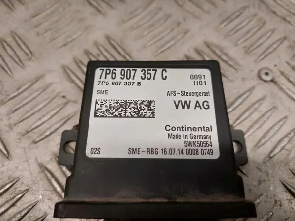 Module de contrôle des feux Audi A3 S3 8V 2015 OEM 7P6907357C image 3