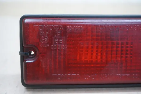 Toyota RAV4 I Mistachterlicht OEM RAV4 I ŚWIATŁO PRZECIWMGIELNE image 5