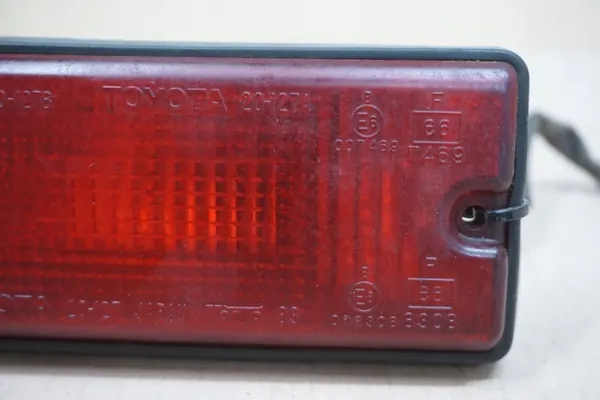 Toyota RAV4 I Mistachterlicht OEM RAV4 I ŚWIATŁO PRZECIWMGIELNE image 6
