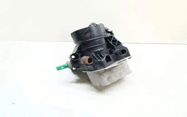 Oljefilterfäste OEM 03N115389B VW Passat B8 image 2