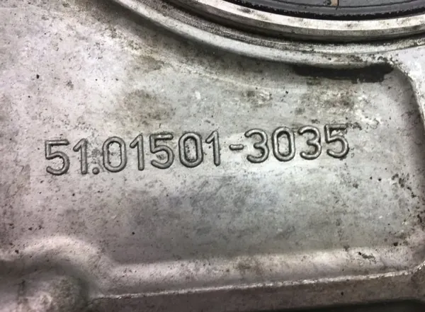 MAN Motor-Vorderabdeckung OEM 51015013035 - Gebraucht image 3