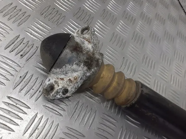 Bakre Vänstra Stötdämpare VW Polo IV image 3