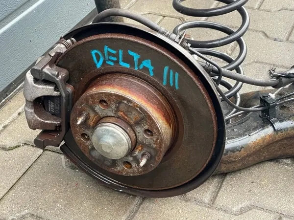 Lancia Delta III Taka-Akselin Jousituslevyt OEM image 7