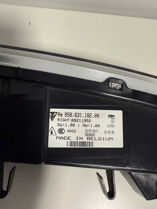 Porsche Cayenne 10 Luz Diurna Derecha image 3