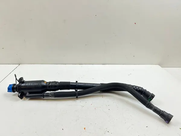 Iveco Daily AdBlue-letku OEM 5802328109 - Käytetty image 2