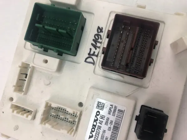 Volvo Komfortmodul OEM 32233798AE för XC90 II image 3