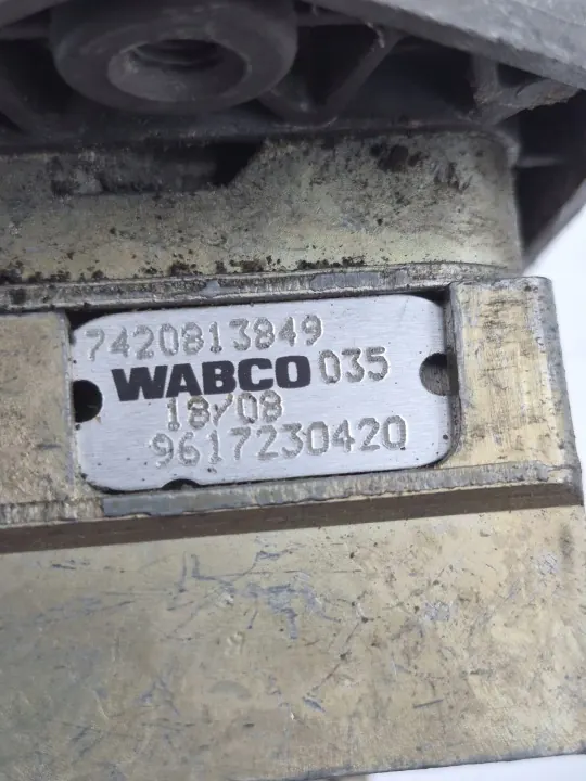Renault Premium DXI handbromsspakar OEM 7420813850 image 3