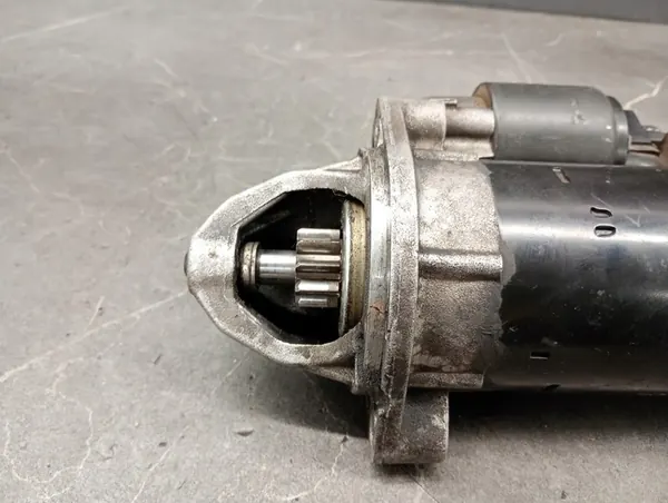 Démarreur BOSCH MERCEDES W210 2.9 TD image 2