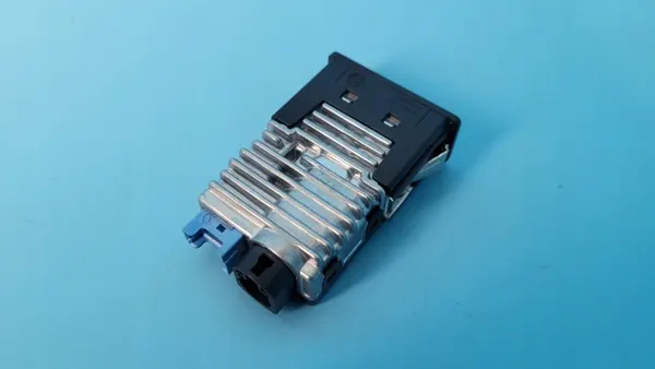 BMW X1 U11 USB-laadpoort OEM 5A57B32 image 9