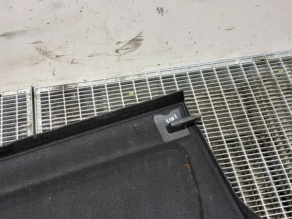 Gebruikte Audi OE kofferbakmat OEM SKE58112 image 8