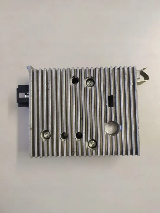 Convertidor de voltaje Mercedes-Benz OEM 1234567 image 2