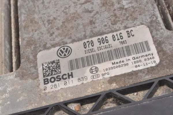 Motor ECU OEM 070906016BC voor VW Touareg I 5.0 V10 TDI image 3