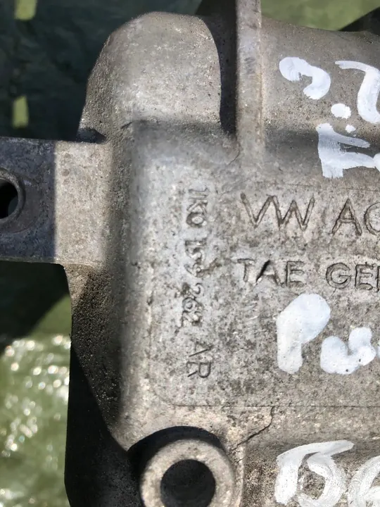 Supporto motore VW Passat B6 3.2 FSI image 5