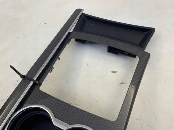 Chrysler 300C Middenconsole Bekleding OEM 1HQ331AAAD image 4