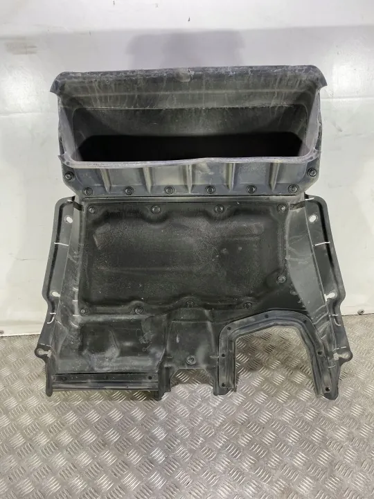 Guía de aire intercooler OEM 57253XC00A - Delantera image 2