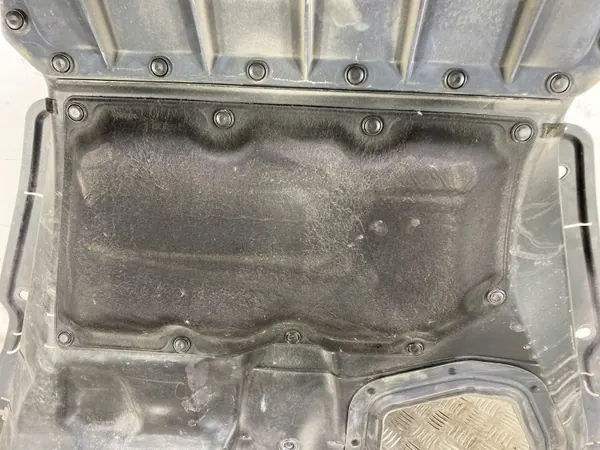 Guía de aire intercooler OEM 57253XC00A - Delantera image 10
