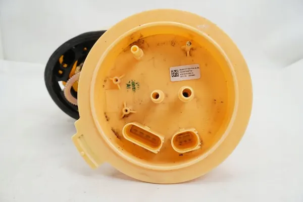 Bomba de combustível Audi A6 4G0919050D 12- image 6