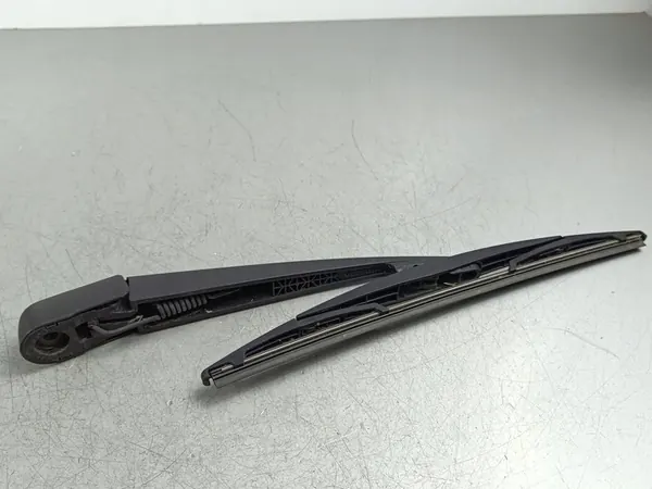 Brazo del limpiaparabris trasero Mitsubishi Outlander 2019 FOB55809 image 2