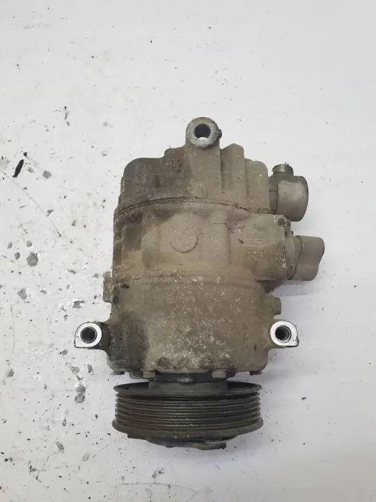 Airco Compressor VW Passat B6 1.9 TDI 1K0820803S image 4