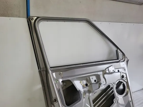 Skoda OE 5J6831311D Vänster Framdörr image 10