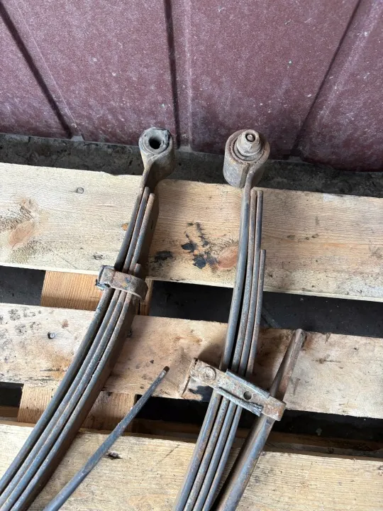 Muelles de ballesta traseros OEM RESOR RESORY TYŁ 4-PIÓRA image 4