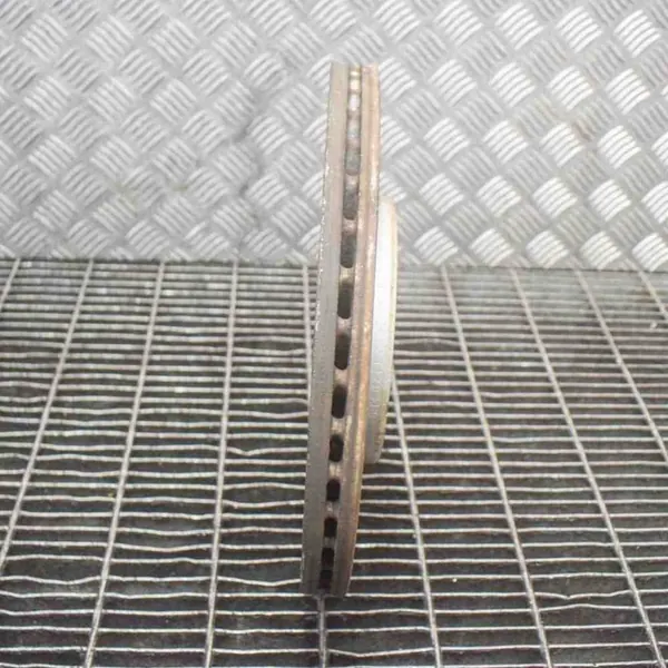 Maserati Ghibli 2014 Disco de Freio Dianteiro image 3