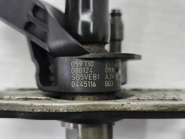 Iniettore Volkswagen Phaeton 3.0TDI 059130277AN image 3