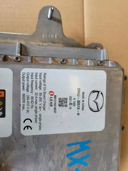 Convertisseur Chargeur DN4J-3051X-H Mazda MX-30 image 3