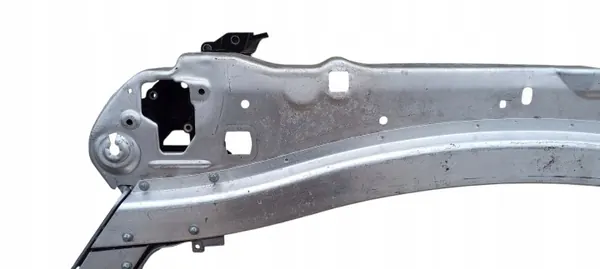 Mercedes E-luokka W213 ylävyön vahvike OEM A2136206300 image 3