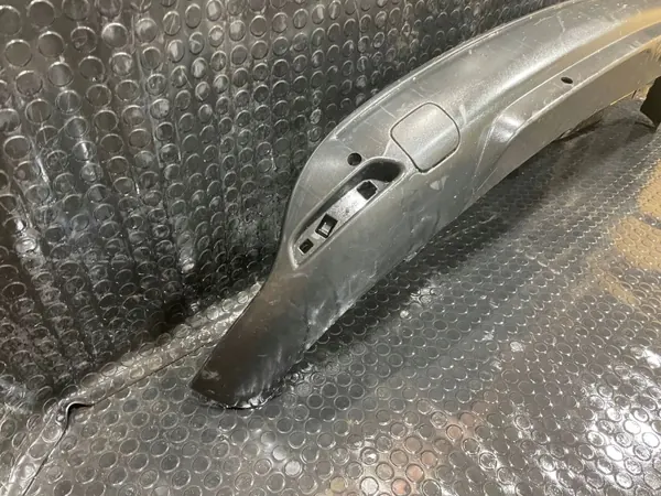 Spoiler OEM 850B25777R pour Renault Clio IV à l'arrière image 3