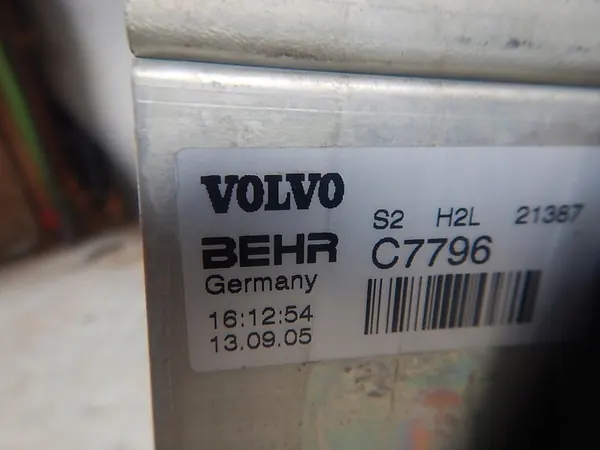 VOLVO S60 I V70 II Núcleo de aquecimento 30676364 OEM image 4