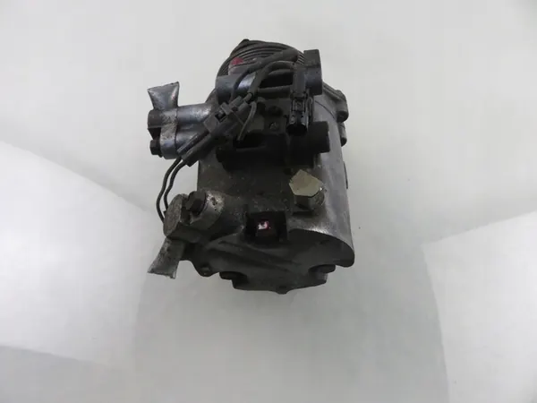 Compresor de aire acondicionado Suzuki Swift IV MK6 04-10 1.3i AKC201A083A image 4