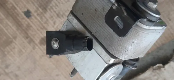 Pompe à vide & durite pression OEM 9832822680 Peugeot image 5