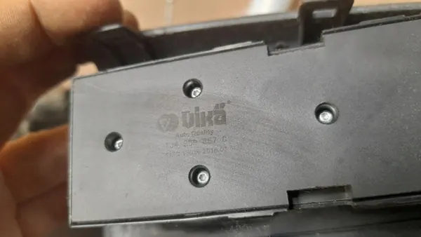 Left Front Window Switch Panel Skoda Octavia I 1J4959857C image 3